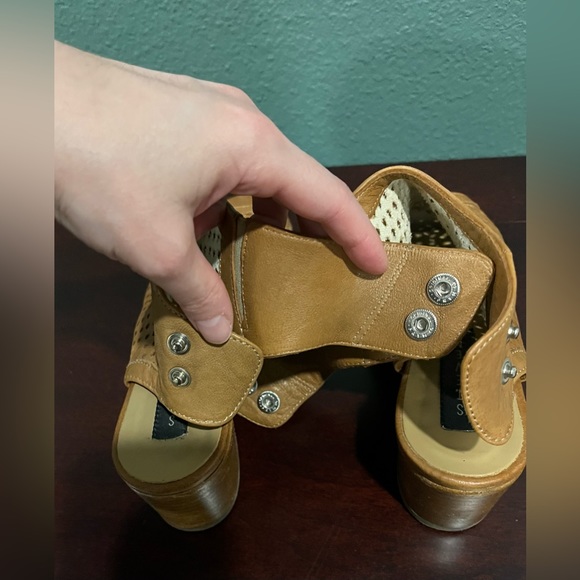 Steven by Steven Madden Tan heels - Picture 6 of 9